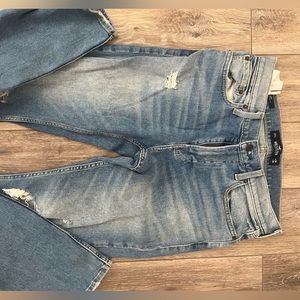 Hollister ripped Jeans